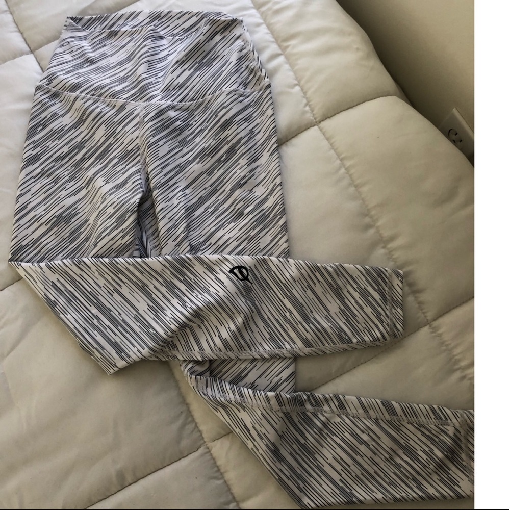 P’tula Desa’ree II Swift Legging 23” - Picture 2 of 4